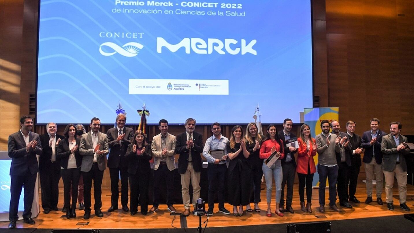 Entrega del premio Merck-Conicet 2022 de innovación en Ciencias de la Salud (Télam)