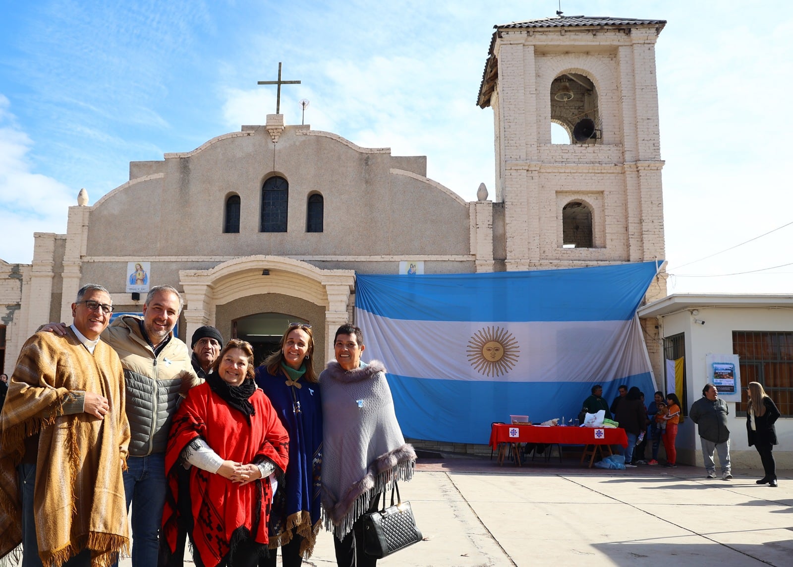 El intendente Matías Stevanato celebró el éxito del locro solidario del 9 de julio en Maipú. Foto: Prensa Maipú