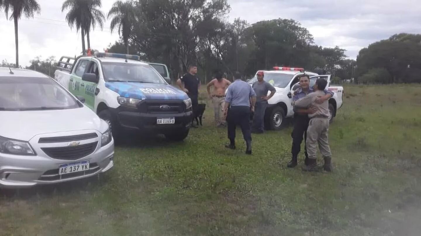 La Policía de Corrientes se hizo presente en el lugar. Foto: Radio Dos.