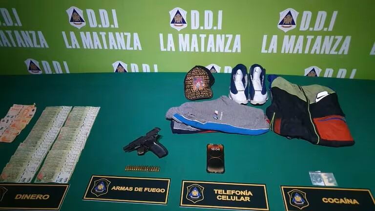 Entre las pertenencias del delincuente encontraron un arma 9 mm con la que habría asesinado a Gianfranco.