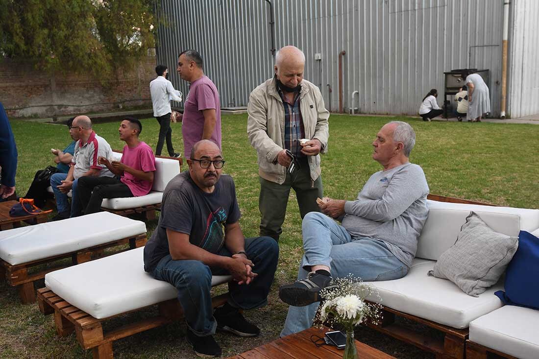 Agasajo día del canillita
En el parque de la planta impresora,Diario Los Andes agasajó a los canillitas en su día.