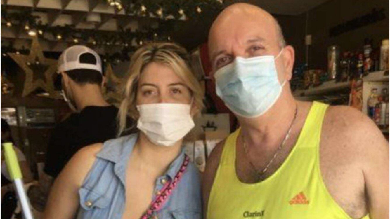 Wanda Nara fue fotografiada mientras hacía compras en Buenos Aires.