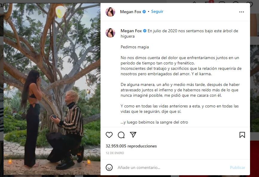 Megan Fox subió un video donde Machine Gun Kelly le pide matrimonio. En la descripción aseguro que ambos bebieron la sangre del otro.