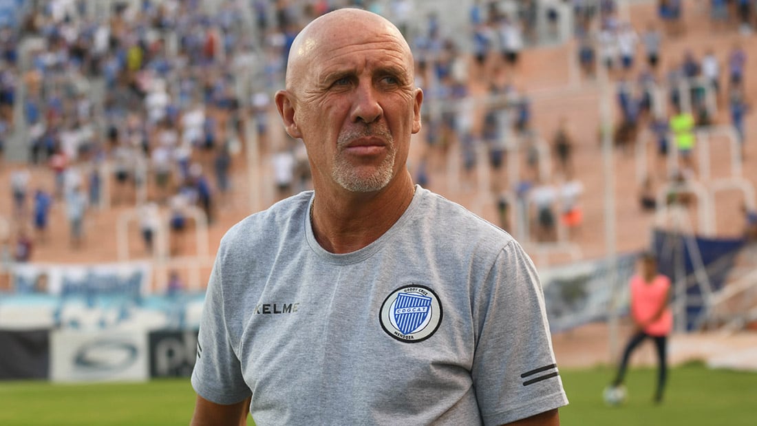 Mendoza 01 de Diciembre de 2019  Deportes
Futbol Godoy Cruz Talleres
Futbol Superliga Godoy CRuz vs. Talleres de Cordoba en el estadio Malvinas Argentinas
Daniel Oldra D.T. de Godoy Cruz
Foto: Jose Gutierrez / Los Andes
