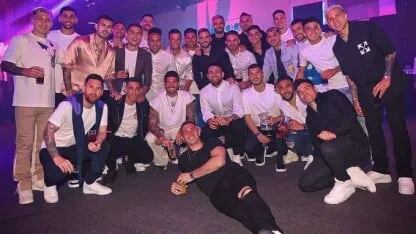 Los campeones del mundo disfrutaron de una fiesta íntima.