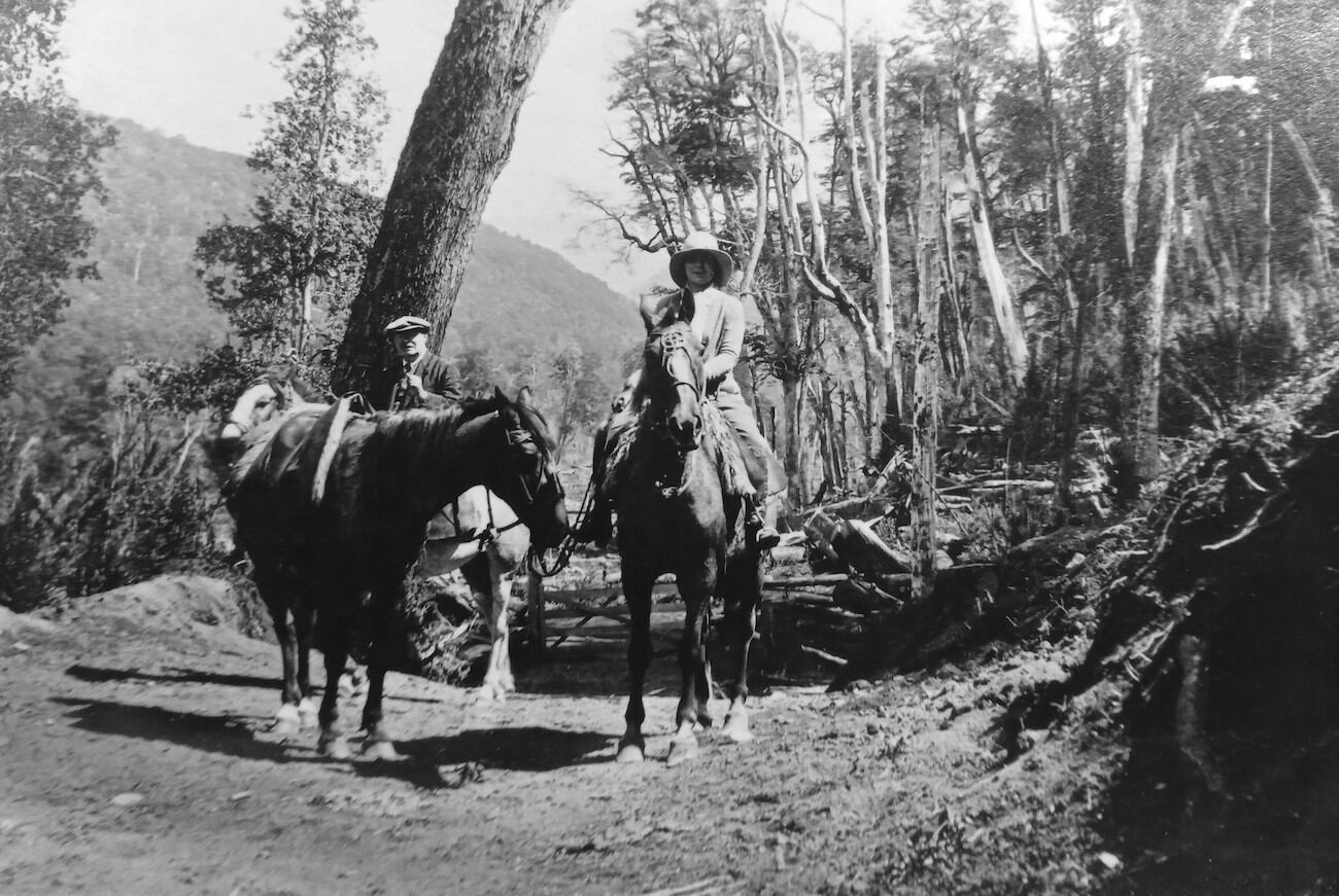 Christofredo Jakob junto a su hija Edith en Bariloche. Foto: Original acervo familia Jakob.