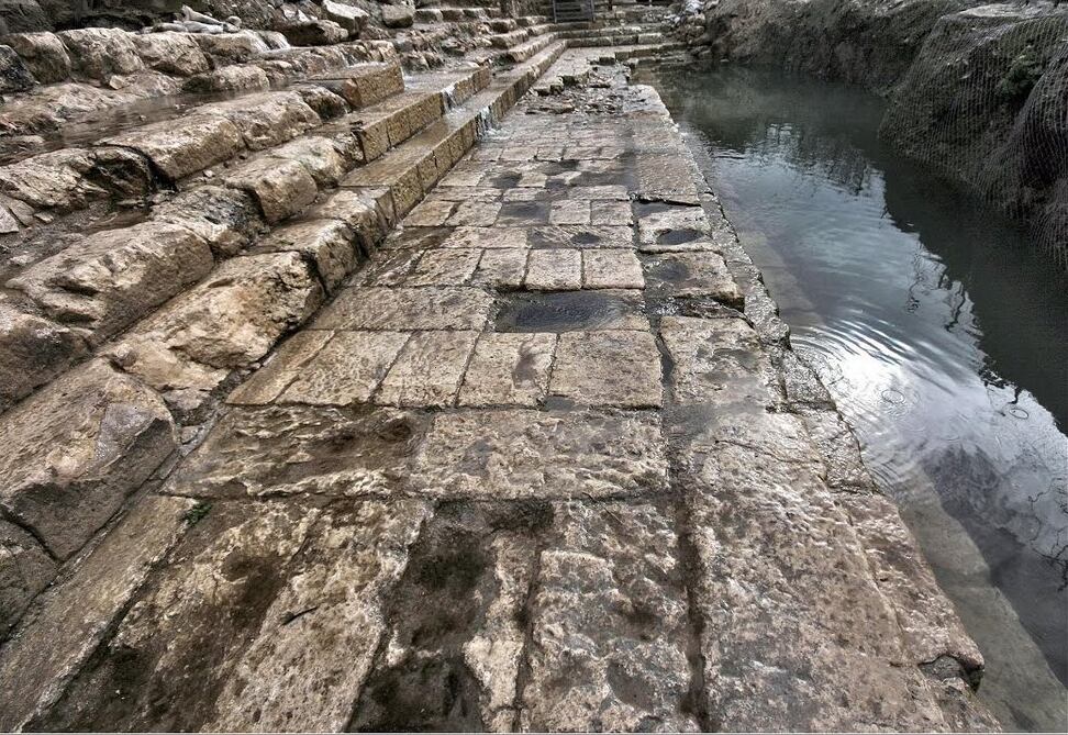 Una pequeña parte de la zona arqueológica ya se encuentra disponible para que los turistas la visiten. Gentileza: Twitter @HananyaNaftali. 