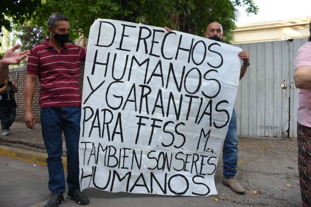 Marcharon en las calles de San Martín - Mariana Villa