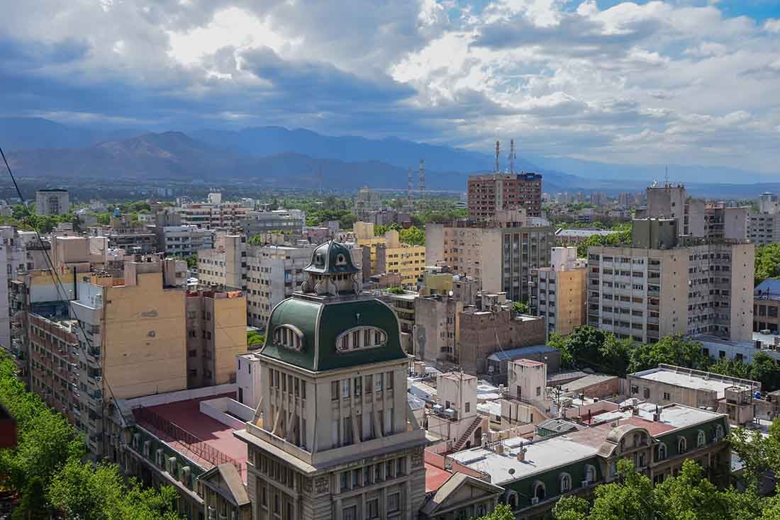 Vista aérea de la Ciudad de Mendoza.
Foto Marian Villa