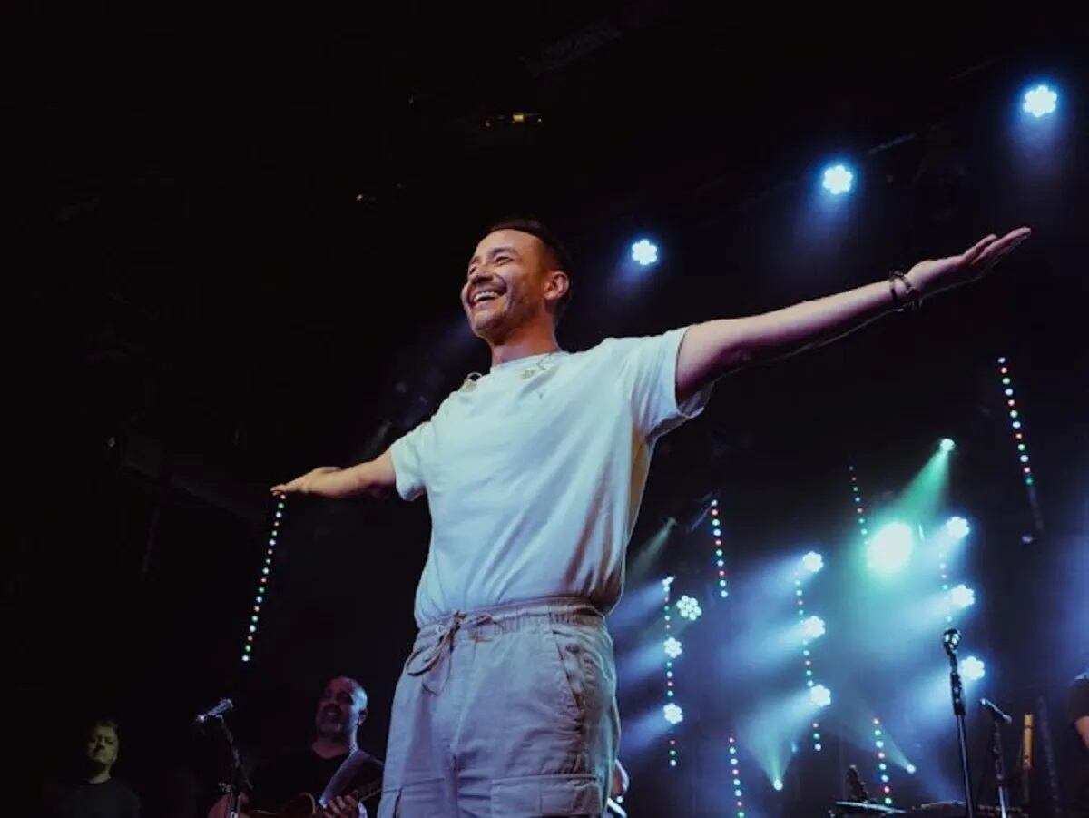 El artista se presentó como viene haciendo, en el Stadium Arena Maipú y encantó a miles de fans con su talento.