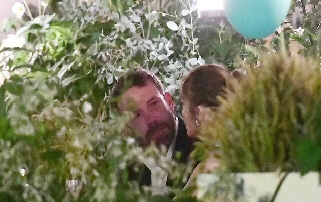 Ben Affleck lloró y Jennifer Lopez lo consoló.