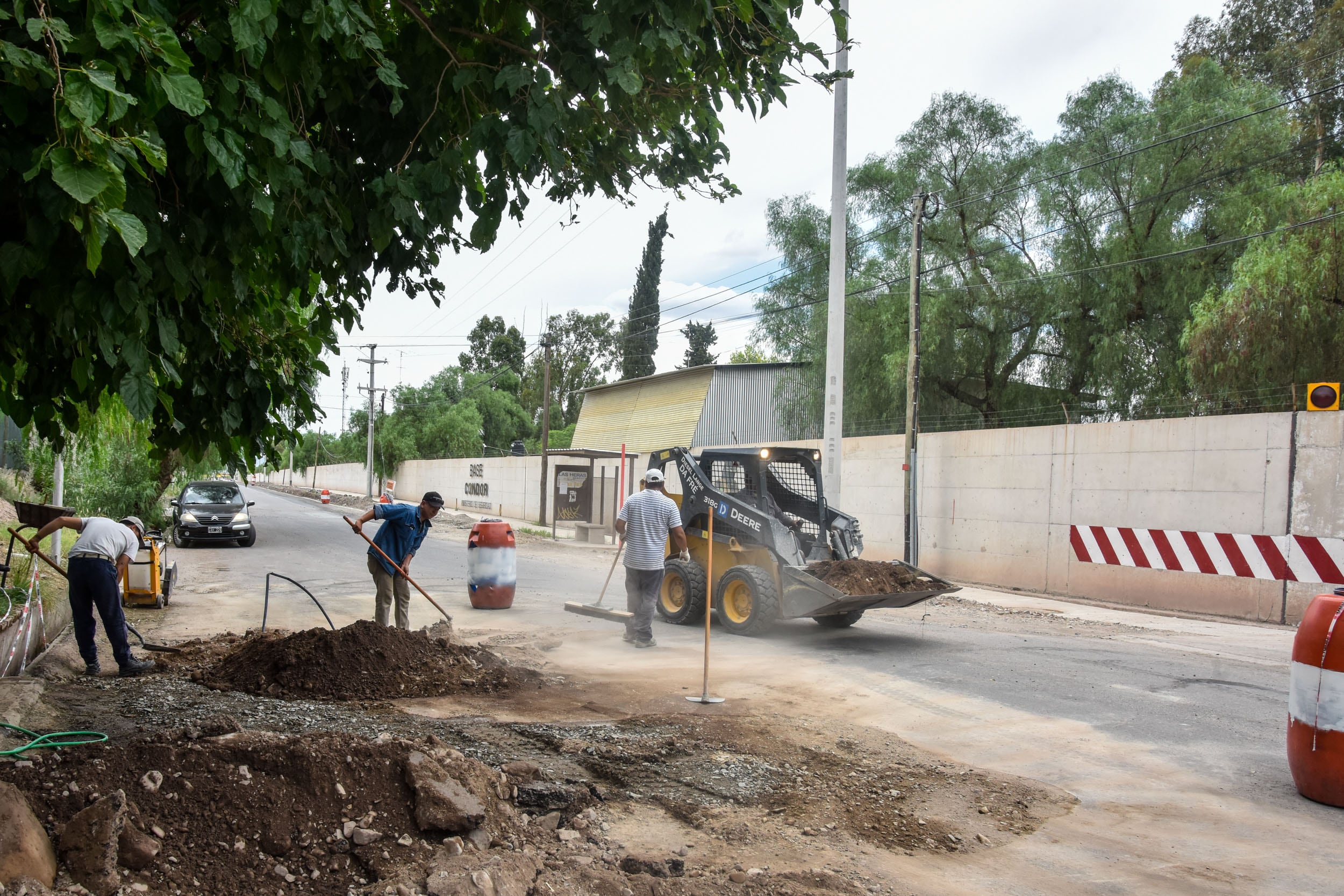 Se realizó un relevamiento de Obras realizadas en calle Dr. Cicchitti, entre el canal Papagayos y Regalado Olguín.