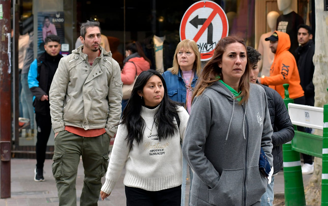 Los casos de Covid aumentaron 149% en un mes en Mendoza. | Foto: Orlando Pelichotti / Los Andes
