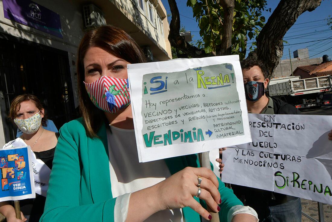 María Paula García (reina Nacional 2007) impulsa una Vendimia paralela en Guaymallén con elección de soberana.