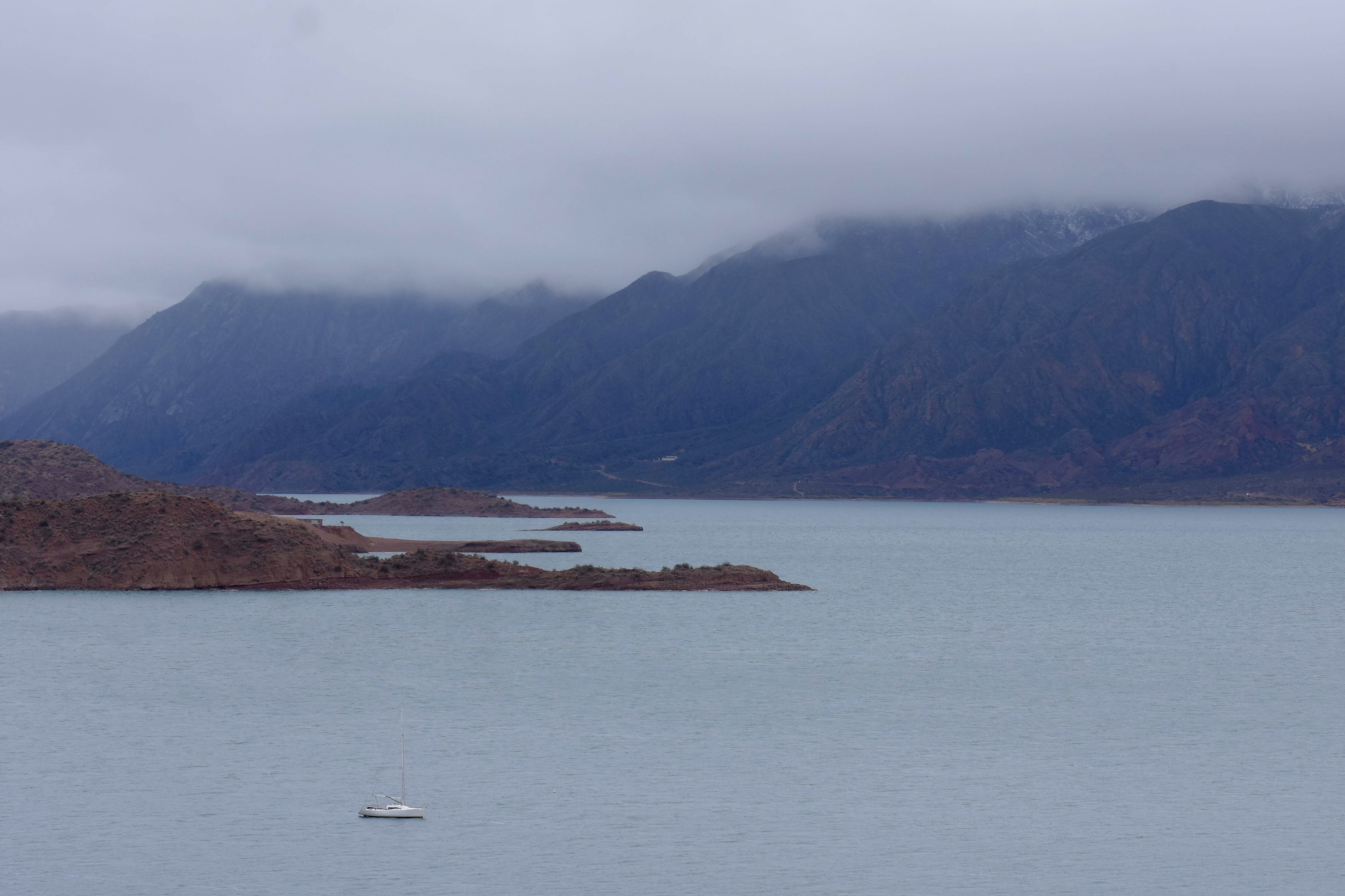 Potrerillos se pintó de blanco con la ultima nevada