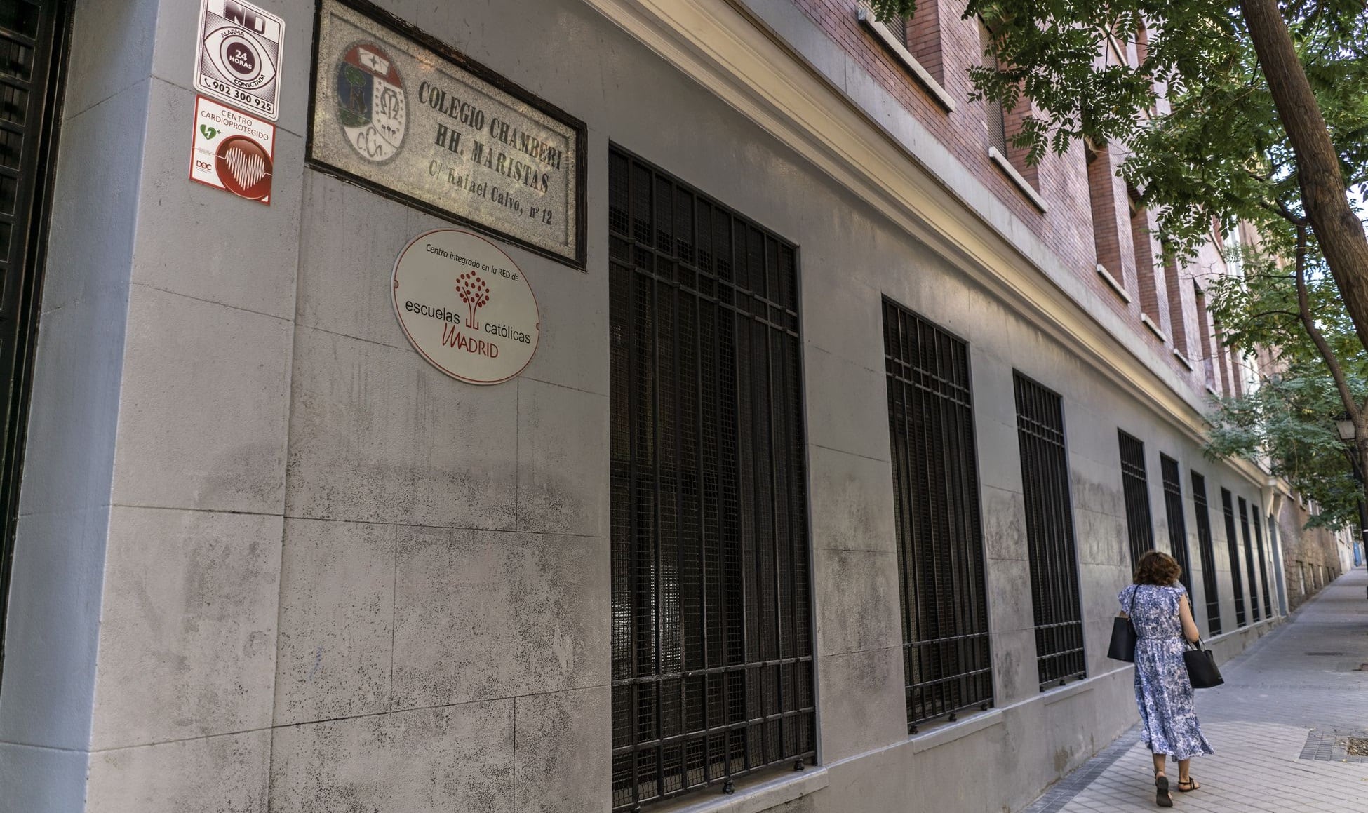 Entrada del colegio de Chamberí de los Maristas, en Madrid - 