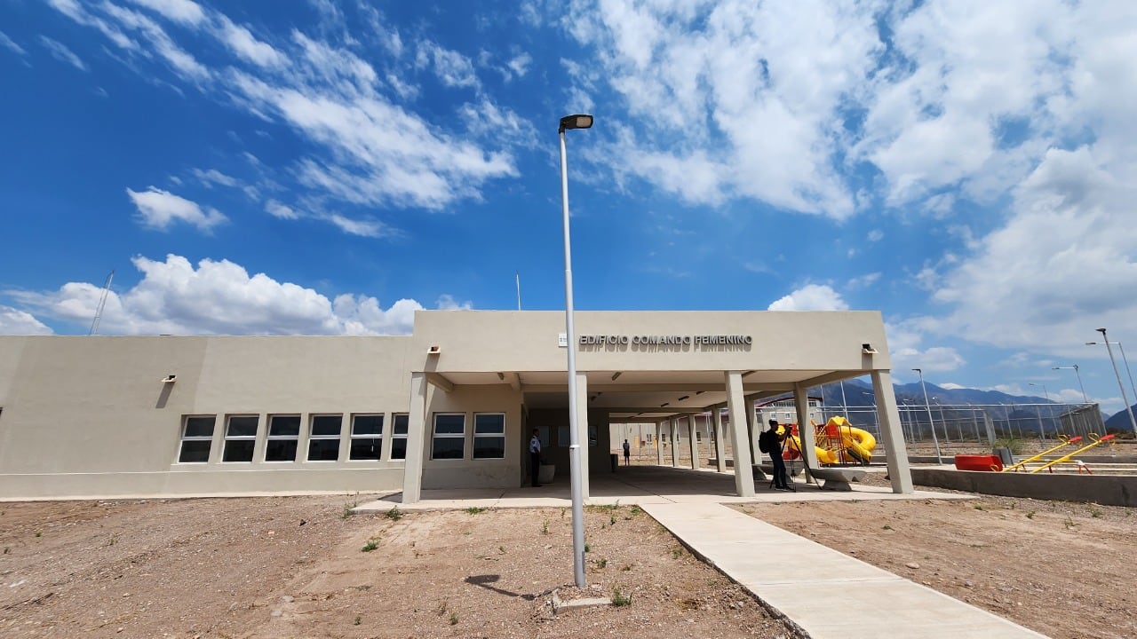 El presidente Alberto Fernández inauguró la cárcel federal de Cacheuta. Prensa Gobierno.