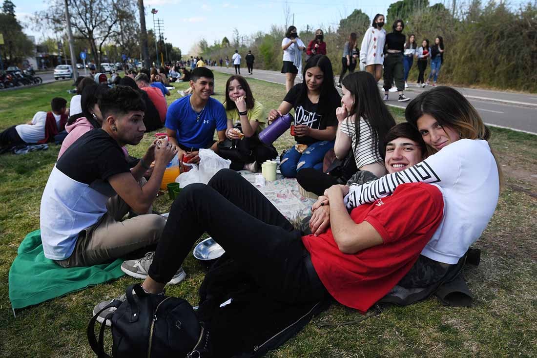 Por el Día del Estudiante, el gobierno de Mendoza ha montado un operativo, que incluye al Ministerio de Salud que será reforzado.