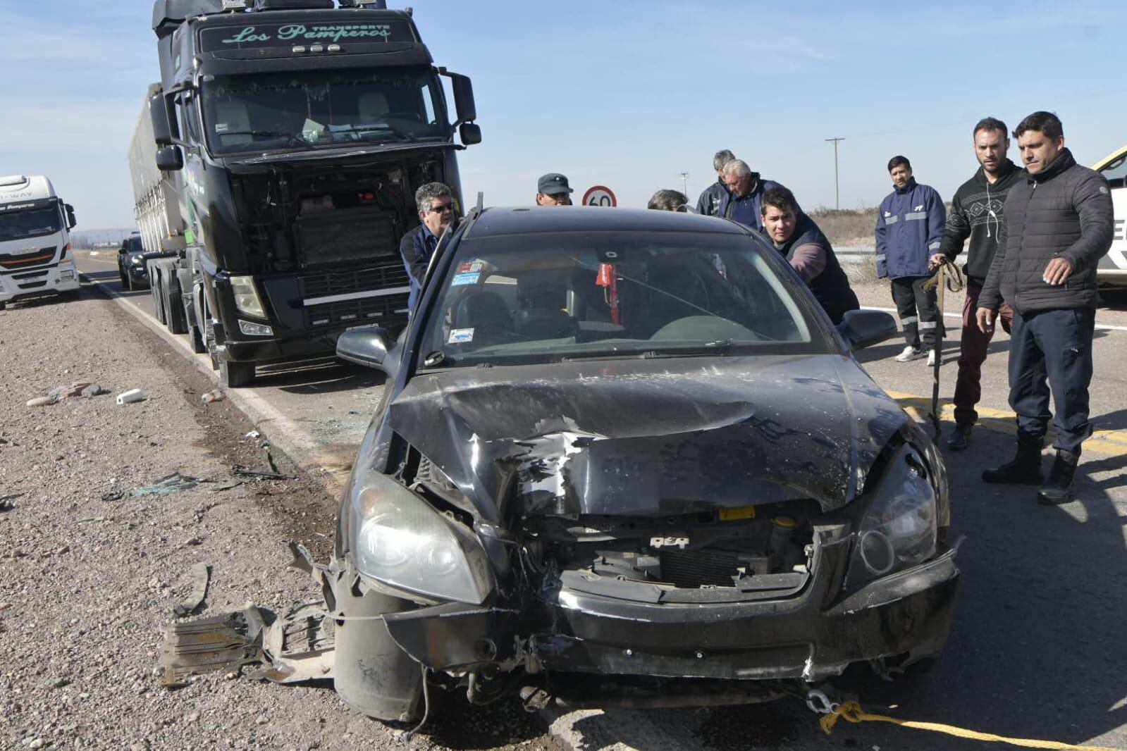 Choque en cadena en la ruta 7 (Orlando Pelichotti / Los Andes)