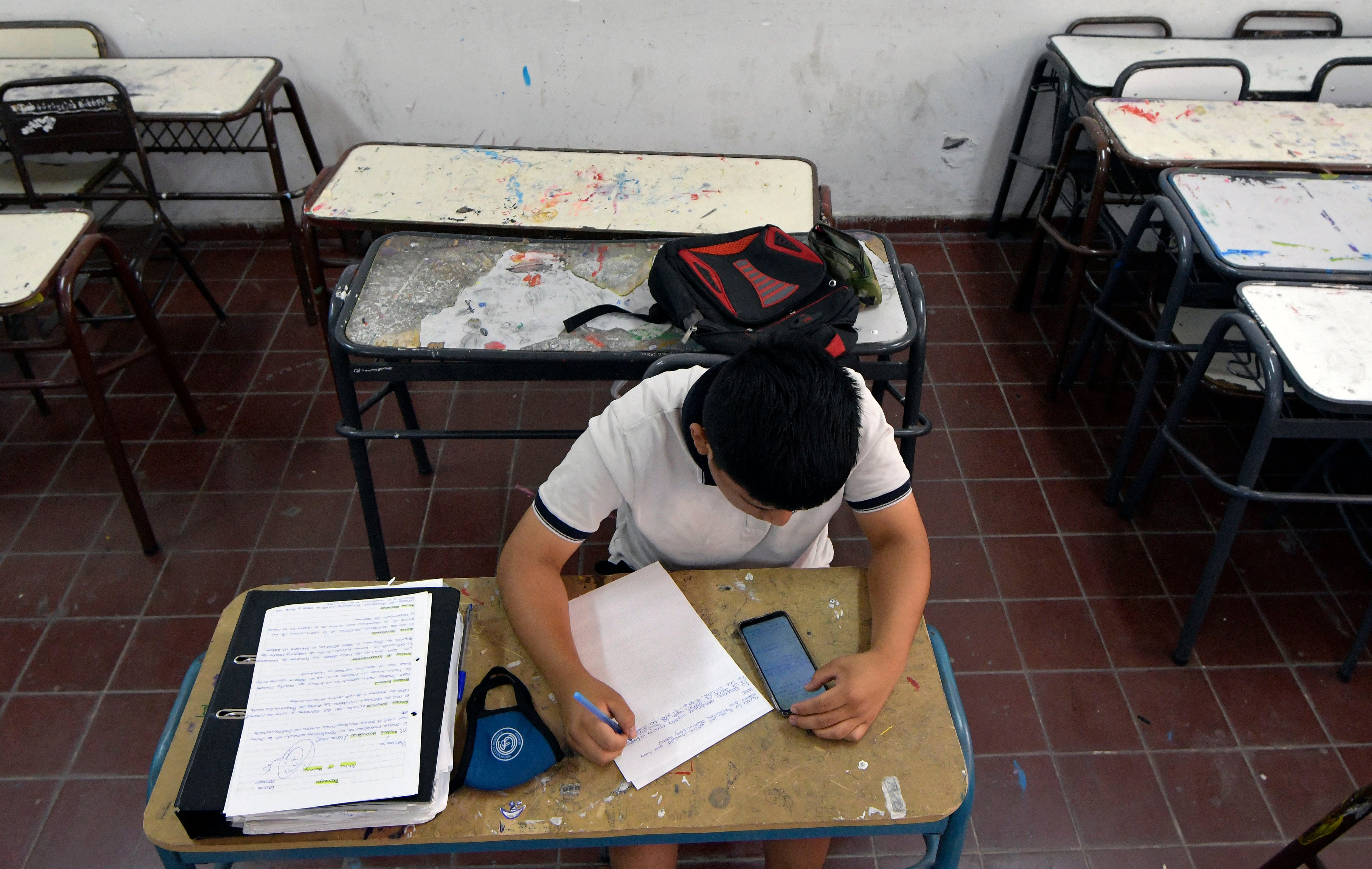 Cortes de agua: cada escuela decide por su cuenta si hay clases presenciales. Foto Orlando Pelichotti / Los Andes (imagen ilustrativa)