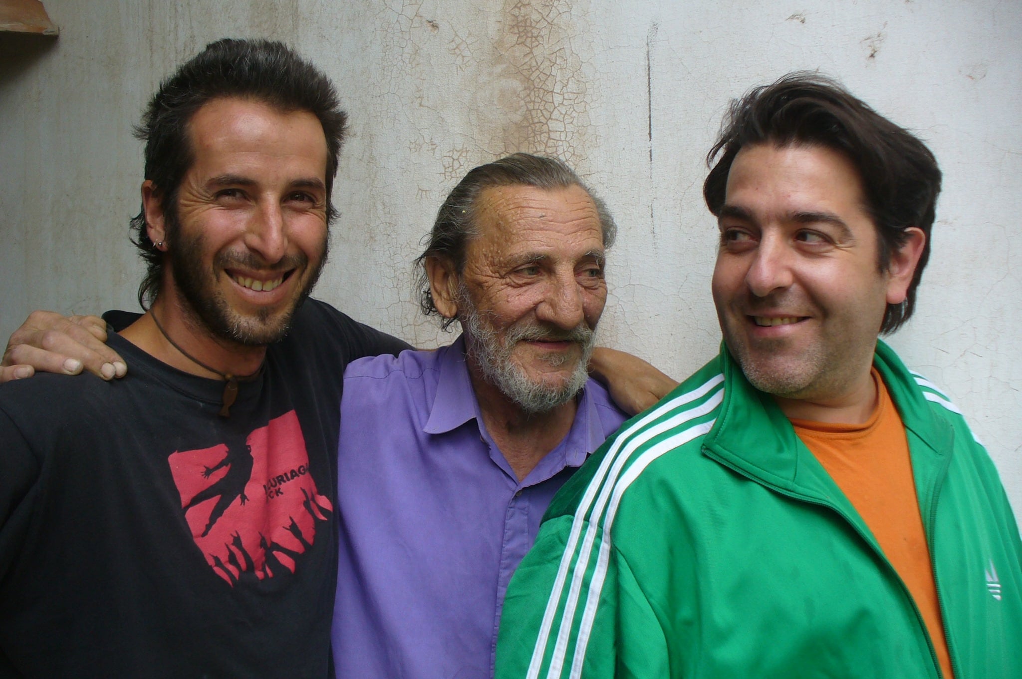 Caner junto a Ciancio (izquierda) y Chiavazza (derecha).