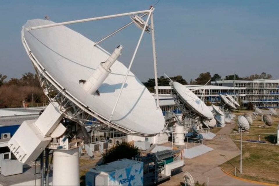 El gobierno de Mendoza firmó un convenio con Arsat para la construcción de una estación terrena. Foto: Gentileza