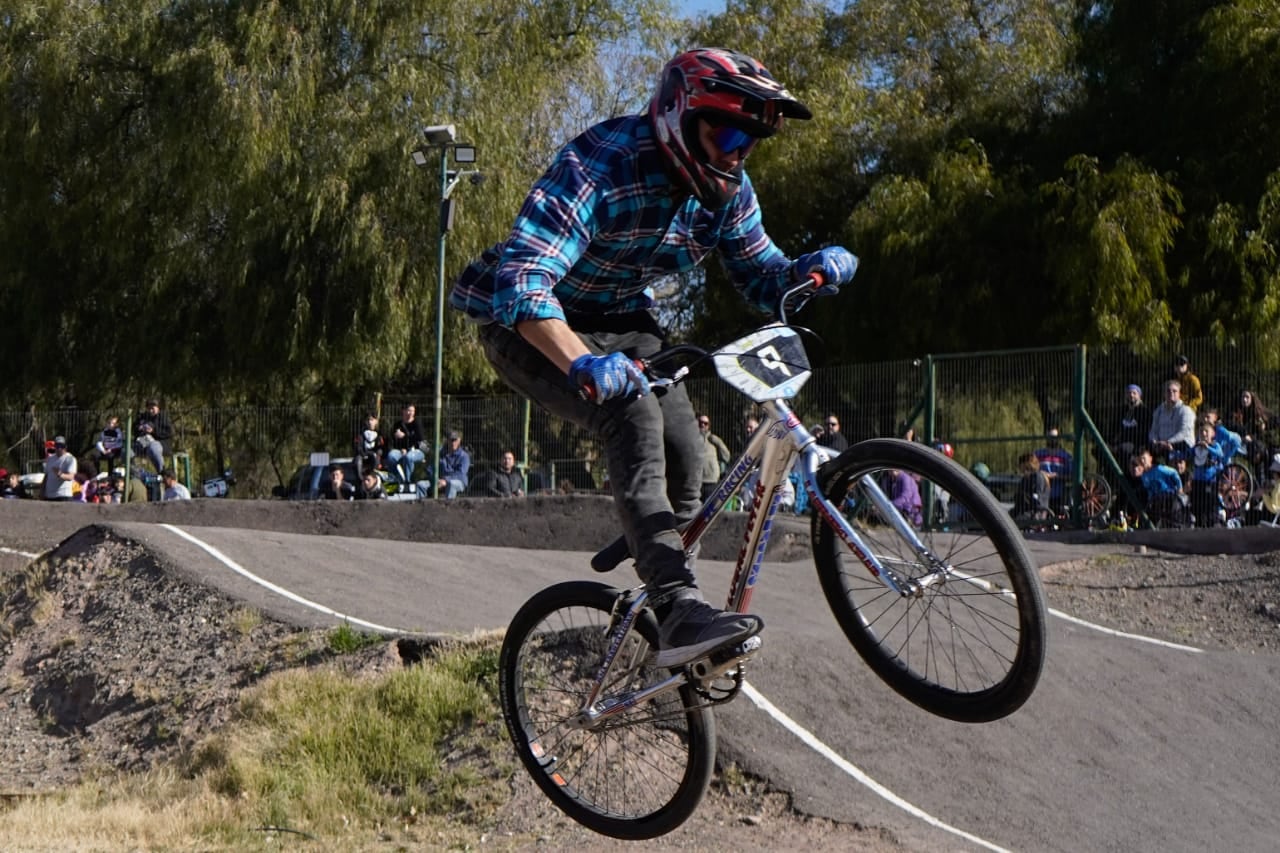 BMX: Quién es el mendocino que compitió con “El Maligno” y quiere fabricar rampas en toda la provincia para difundirlo. Foto: Gentileza Maycol Campos