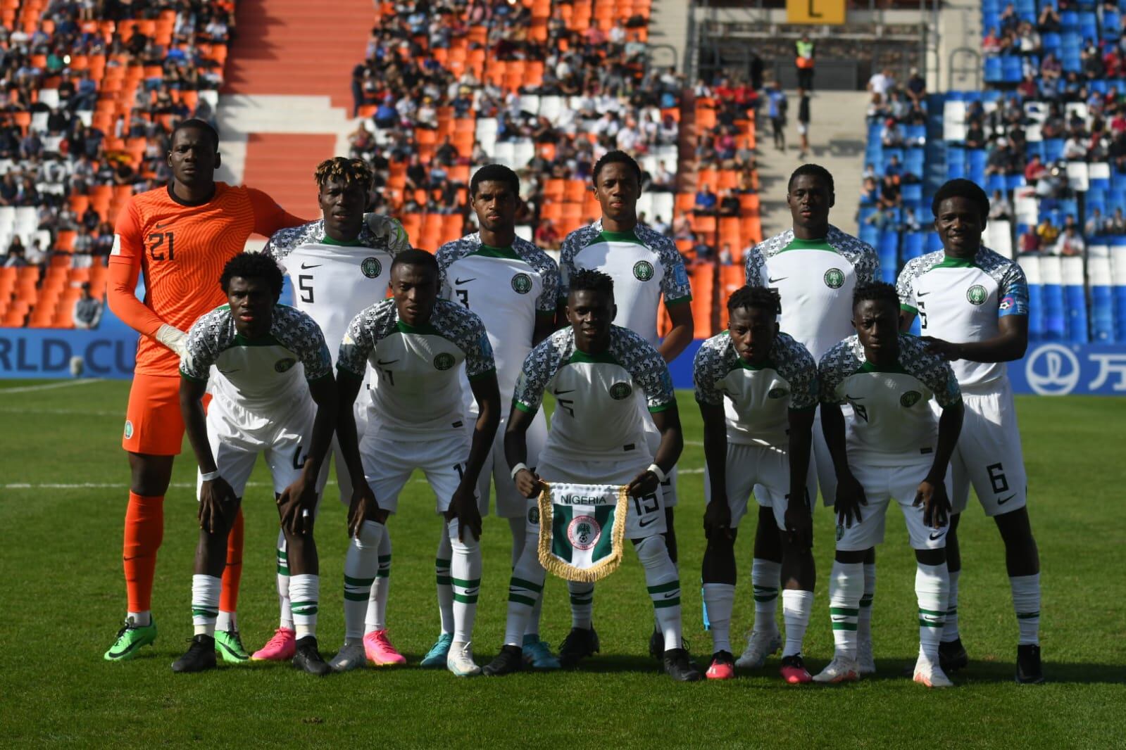 Italia vs. Nigeria, animaron el primer partido de la segunda fecha de la zona D en el estadio Malvinas Argentinas. / José Gutiérrez (Los Andes).