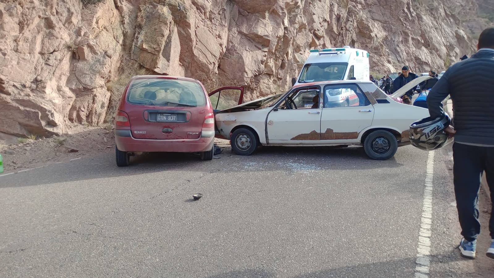 Grave accidente en Cacheut, con heridos y corte total del tránsito. Foto: Prensa Seguridad Mendoza