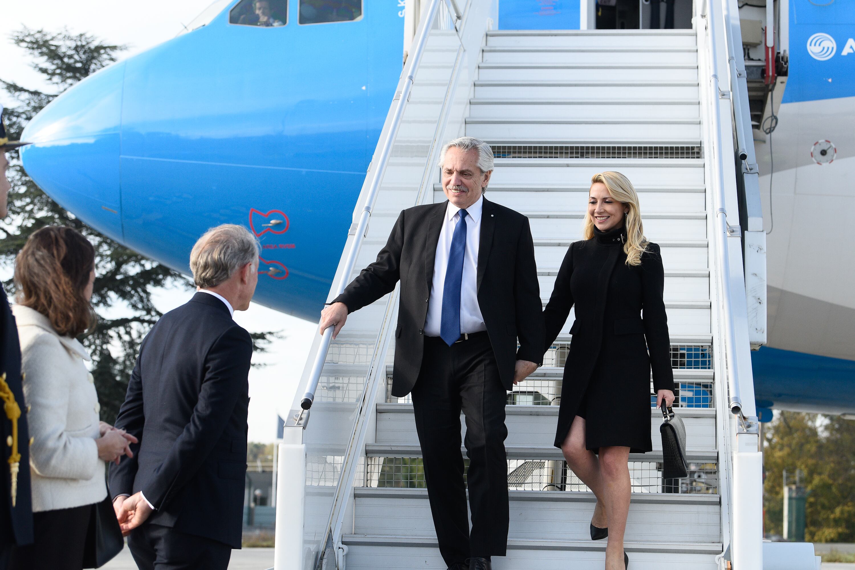 El presidente Alberto Fernández llegó a Francia para participar del Foro de París sobre la Paz