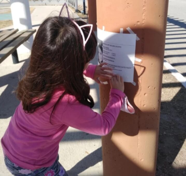 Una pequeña de cinco años donó sus ahorros para imprimir panfletos con los datos de Guadalupe.