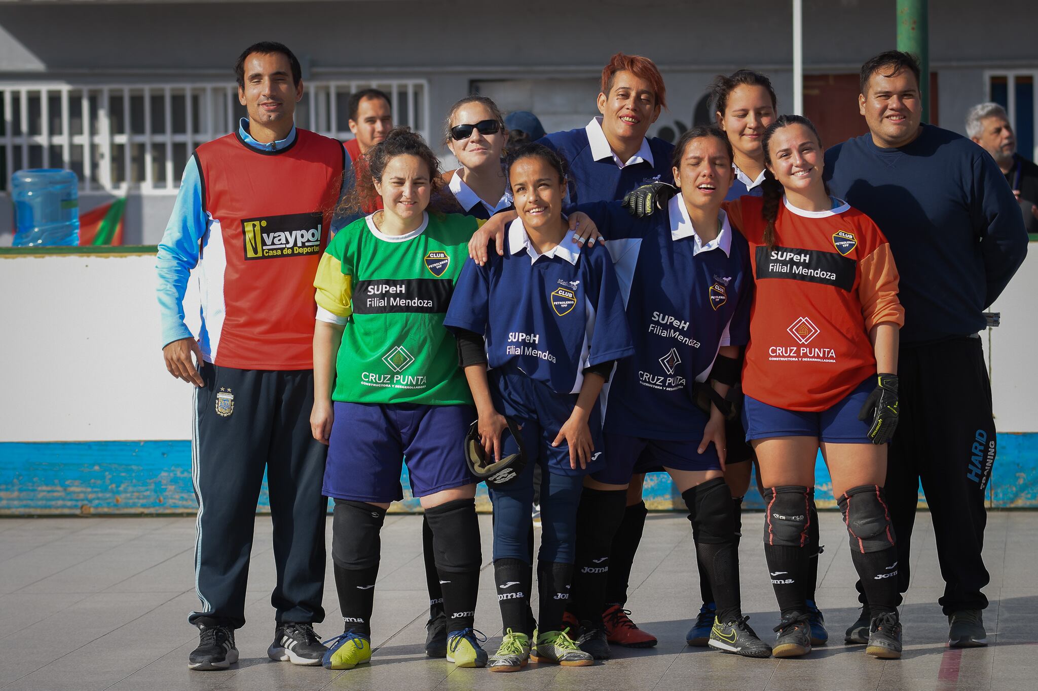 Equipo Femenino de Futbol para Ciegas de YPF Petroleras participa en el Torneo Nacional 
Foto Claudio Gutiérrez Los Andes