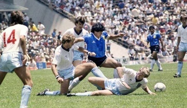 Maradona recuerda aquel partido en el que se eliminó a Inglaterra con el Barrilete Cósmico y la Mano de Dios.