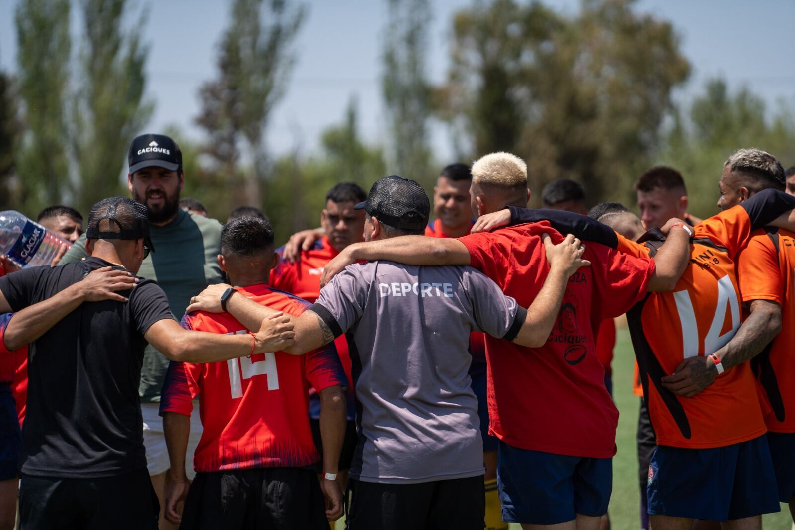 Se jugó el primer partido extramuros de Rugby. Exito total. / Gentileza.