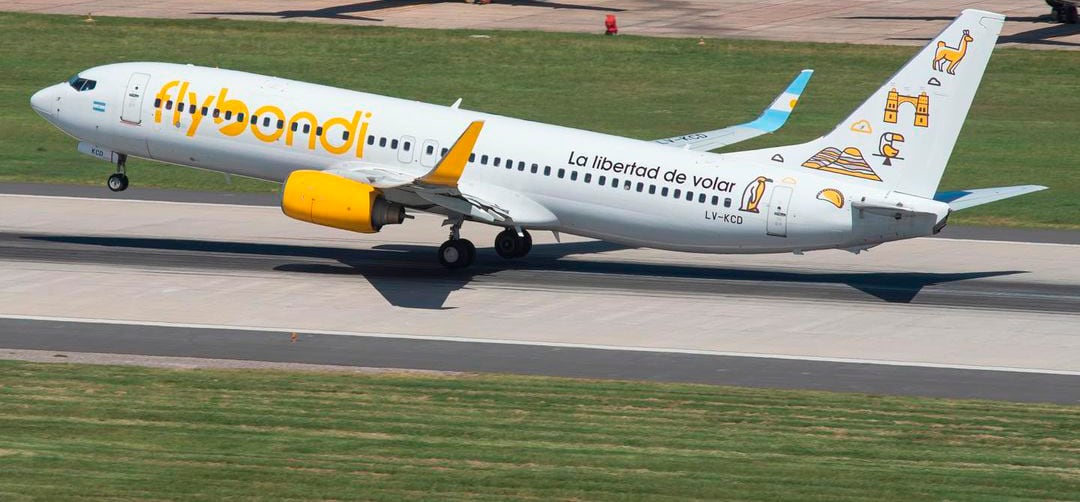 .Flybondi ofrece 60% de devolución del pasaje de avión para comprar otro vuelo