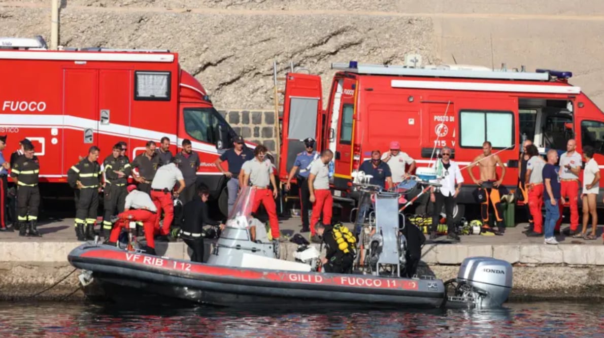 La guardia costera trabaja intensamente tras el hundimiento del lujoso yate - Foto: BBC