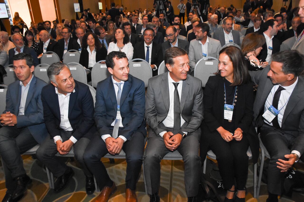 El Foro de Inversiones y Negocios, organizado por el Consejo Empresario Mendocino y el Gobierno provincial, tiene como objetivo fortalecer los vínculos entre el sector privado y público para fomentar el desarrollo. Foto: Mariana Villa / Los Andes