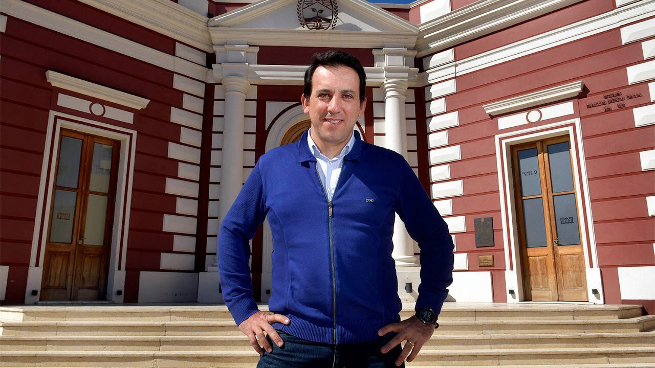 Mendoza 20 de Agosto de 2020 Politica
Tadeo García Zalazar es el intendente de Godoy Cruz. El candidato "zen" que se mueve con paciencia y sin prisa.
Foto: Orlando Pelichotti / Los Andes
