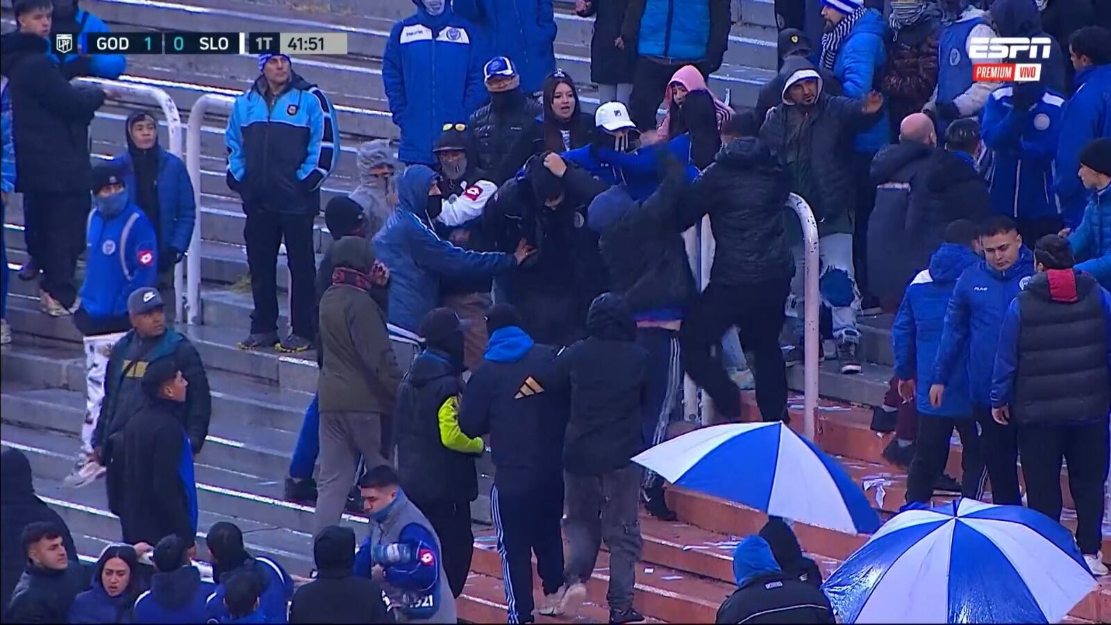 Incidentes en el la Tribuna de Godoy Cruz. / Gentileza.