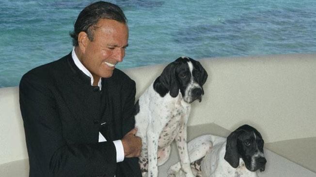 Julio Iglesias, uno de los músicos españoles más importantes de la historia. 