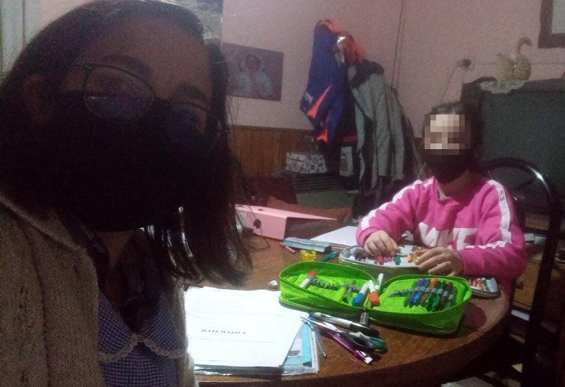 Valentina Arraras es maestra domiciliaria y debió extremar cuidados pensando en sus alumnos. Foto: Gentileza