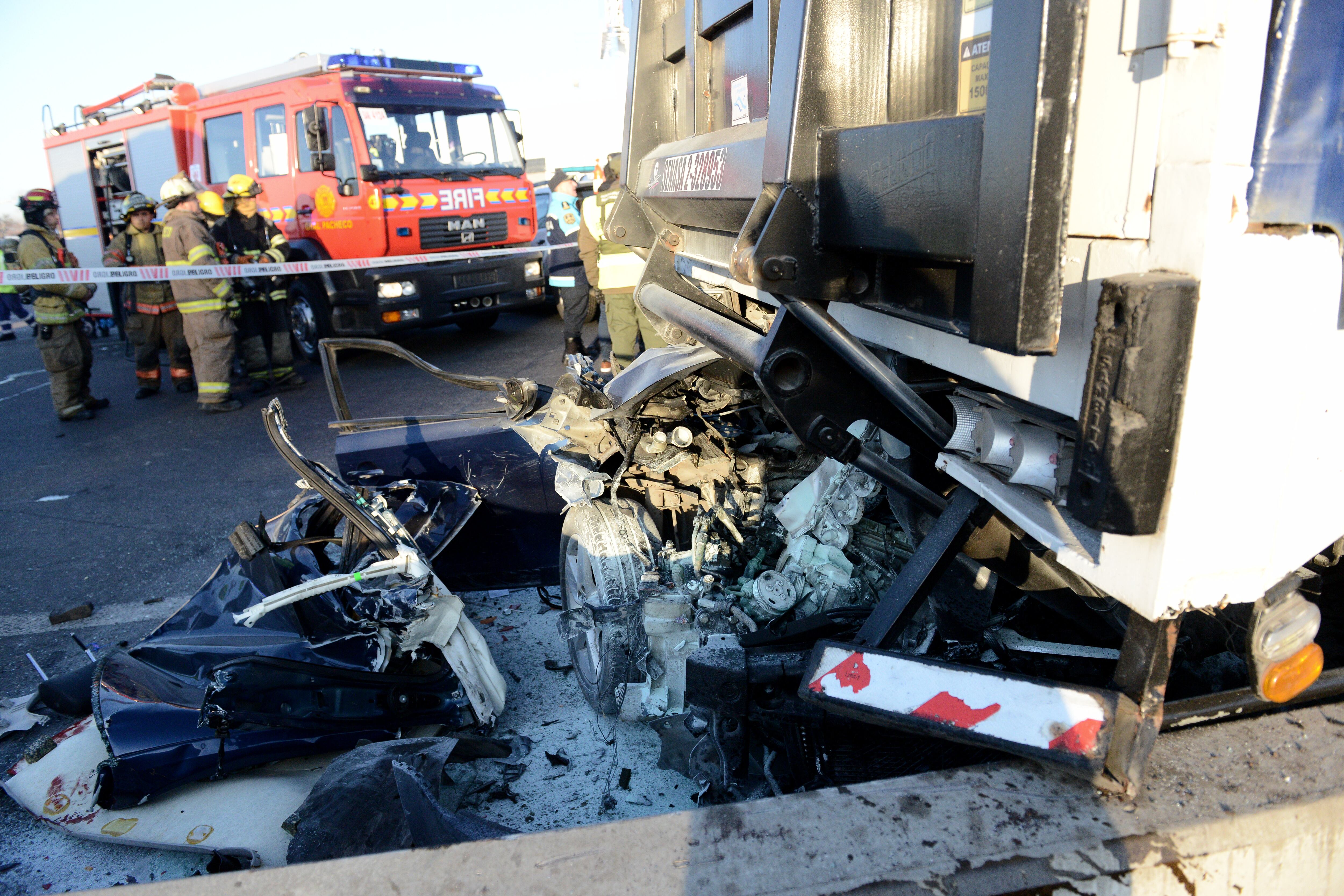 Así quedó el auto tras el impacto. 