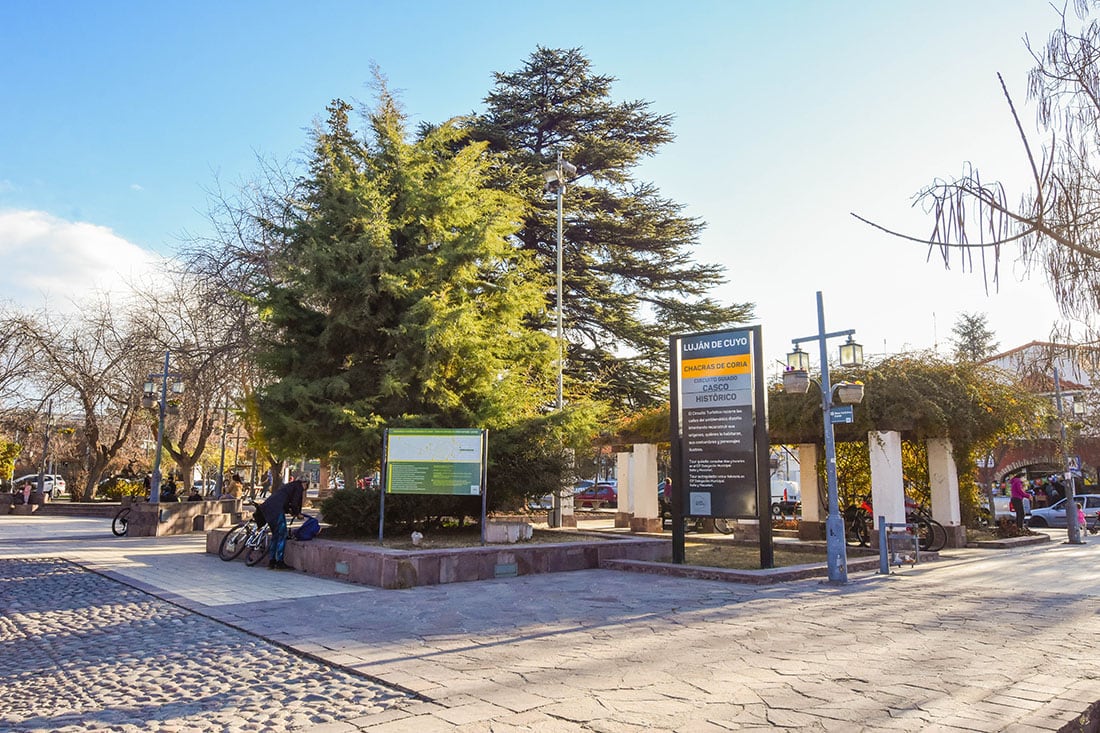 Plaza principal de este distrito lujanino.