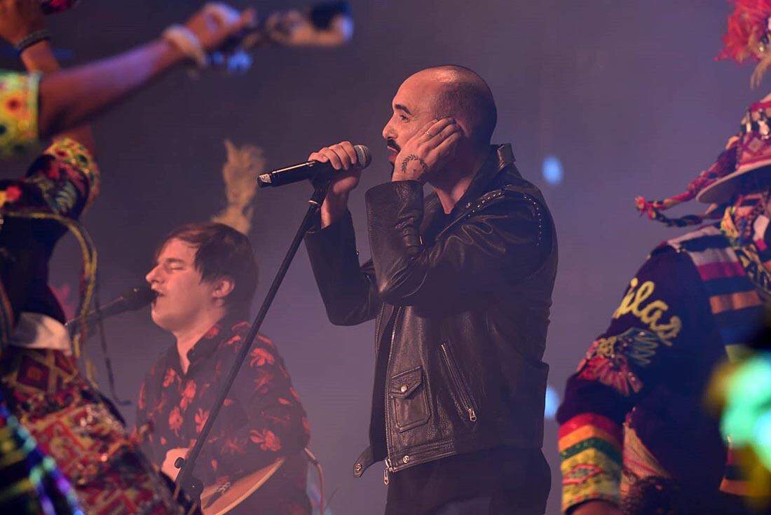 Abel Pintos junto a Nahuel Pennisi en la cuarta luna coscoína. (La Voz)