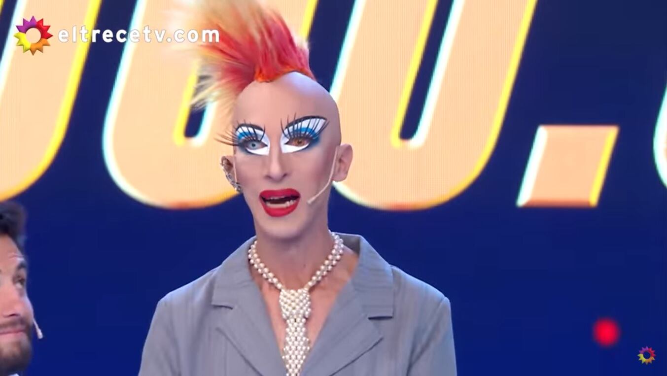 Nicole Neumann impactada con Elio, el actor transformista drag queen que fue a Los 8 escalones del millón.