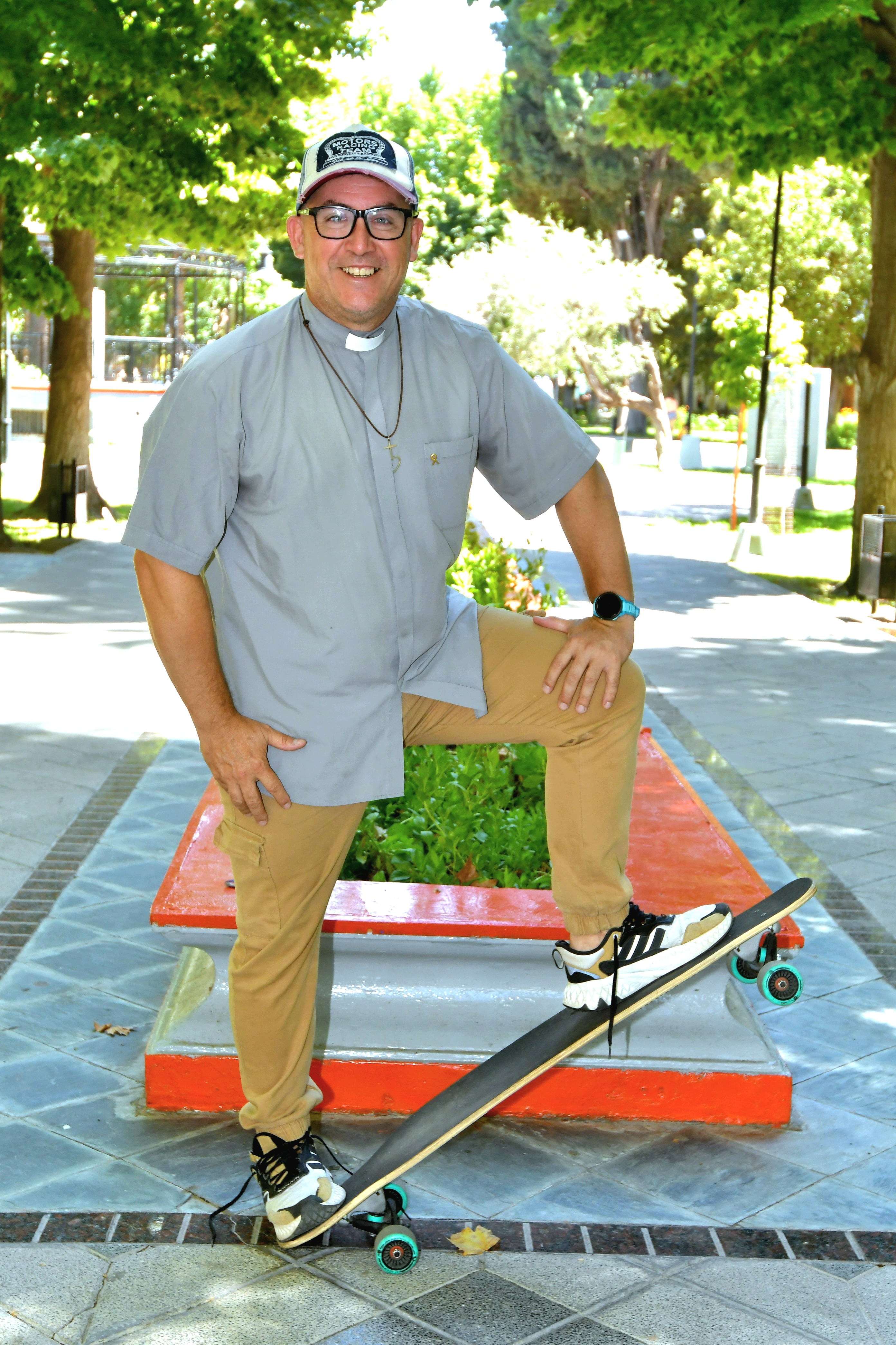 Padre Dany, el sacerdote influencer que sacude las tradiciones en Mendoza. | Foto: Los Andes