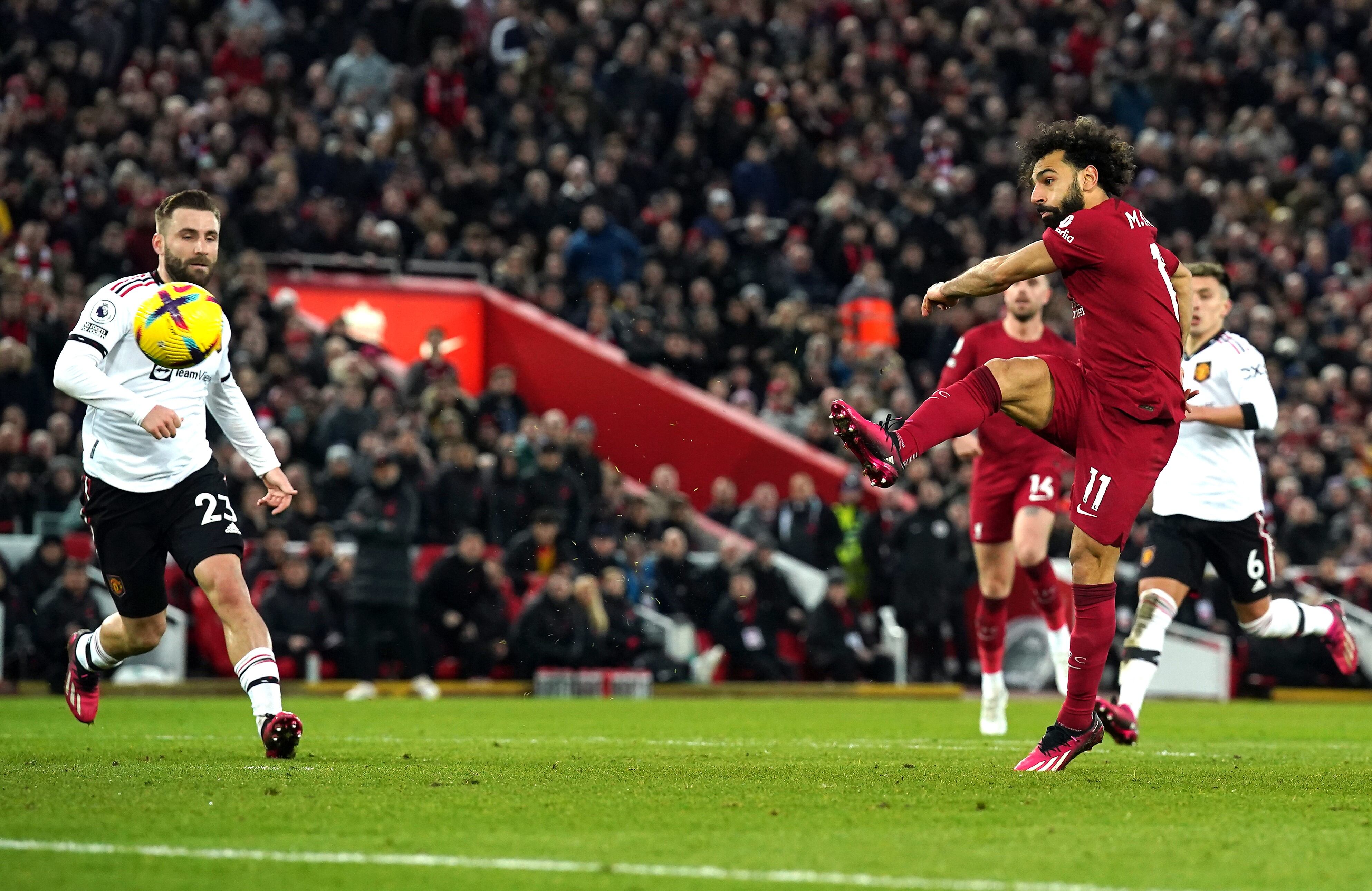 Mohamed Salah, delantero del Liverpool en el partido ante Manchester United. (AP)