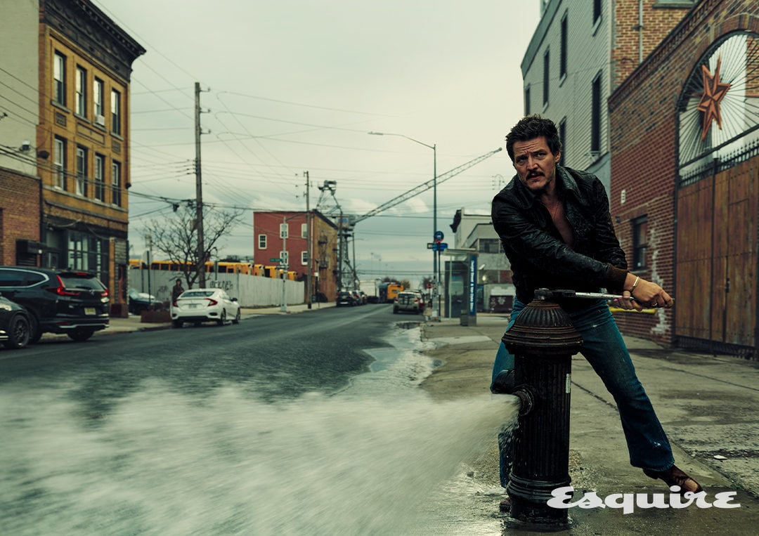 Pedro Pascal en Esquire