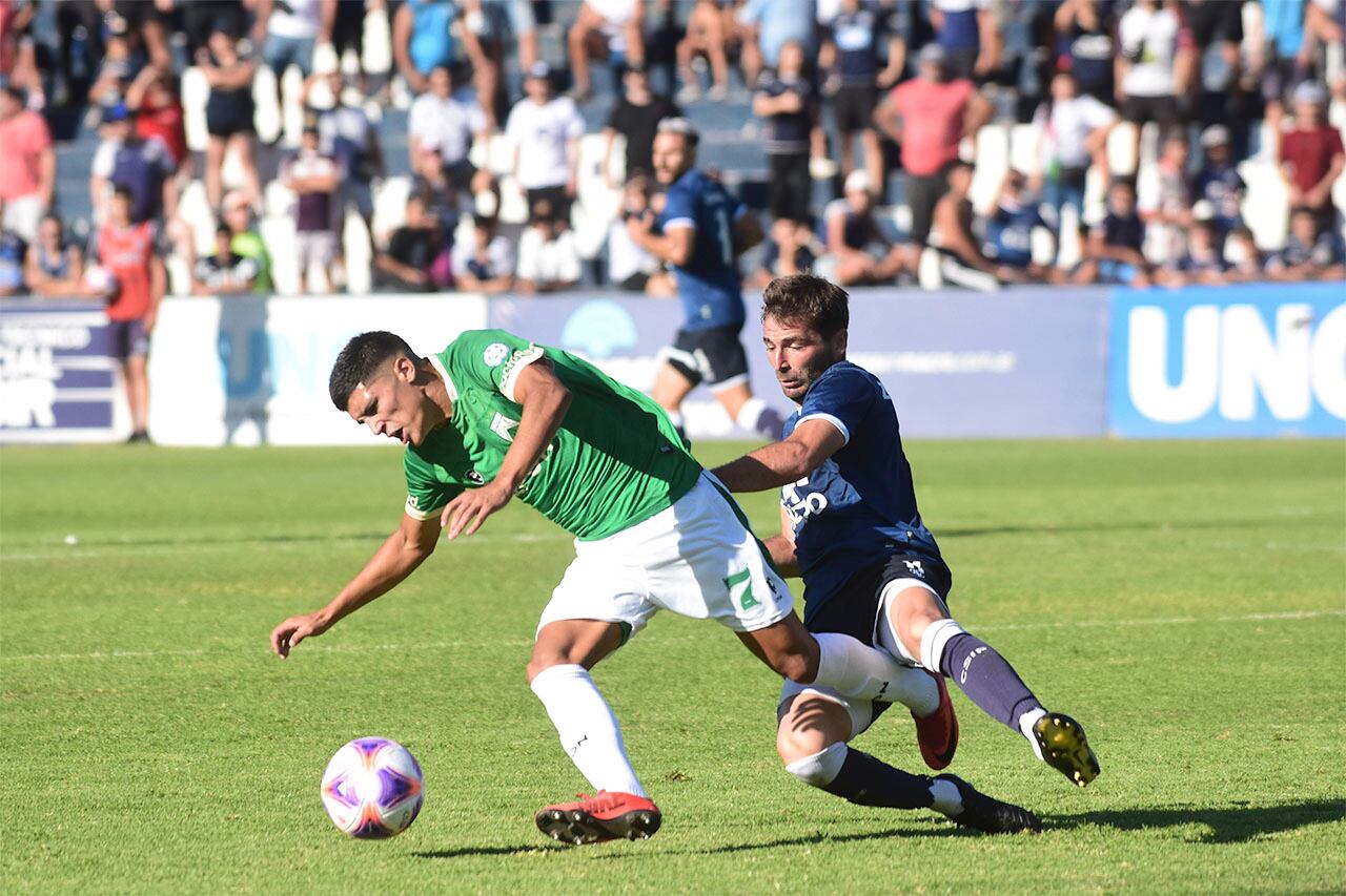 Por la 9° fecha de la zona B de la Primera Nacional, Independiente Rivadavia recibe a Ferro. / Mariana Villa (Los Andes). 