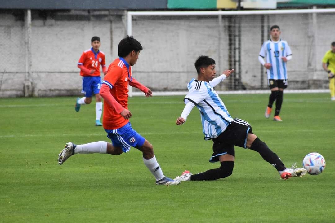 Matías Busto, la joya mendocina que ya debutó en la Sub 15 de Argentina: “Es el sueño de cualquiera”. Foto: Gentileza Jorge Busto.